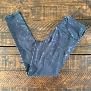 Zyia Midnight Camo Leggings 7/8 Light N tight Black Size 2 Metallic